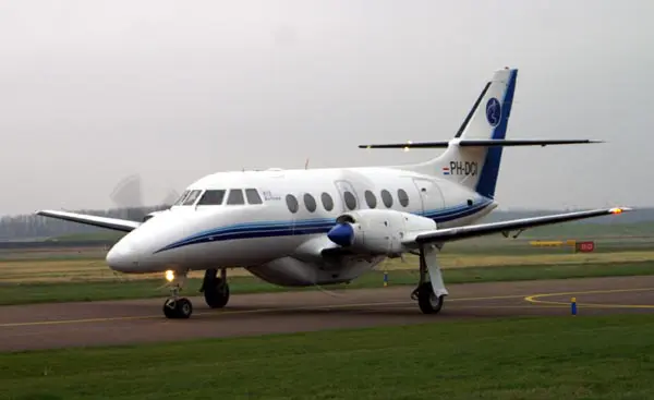 AIS-Airlines-Jetstream 32 AIS in zee met Manx2