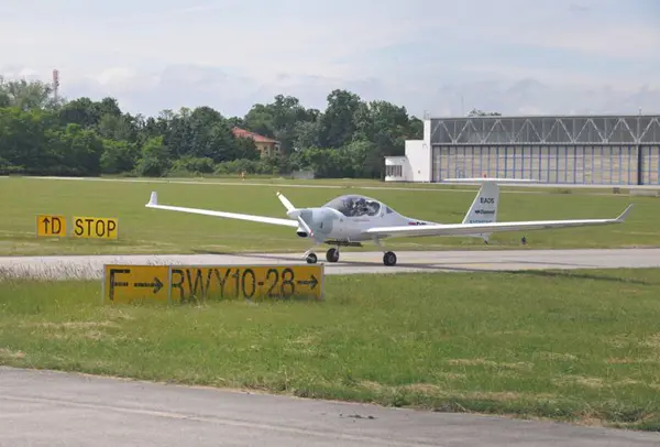 E2-2
