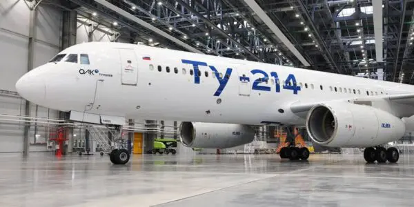 Tupolev Tu-214.