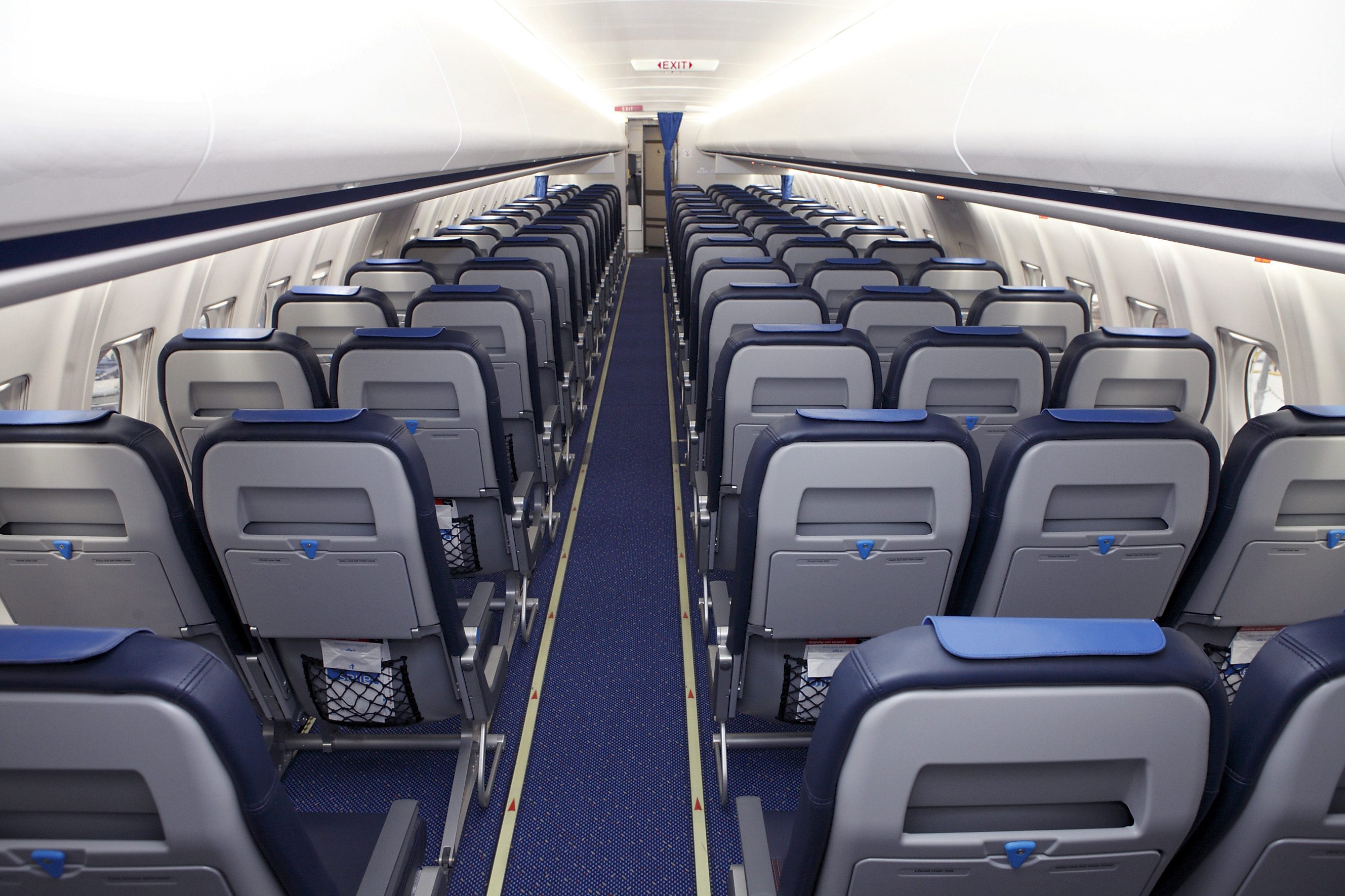 Lichtgewicht meubilair voor F70’s KLM Cityhopper