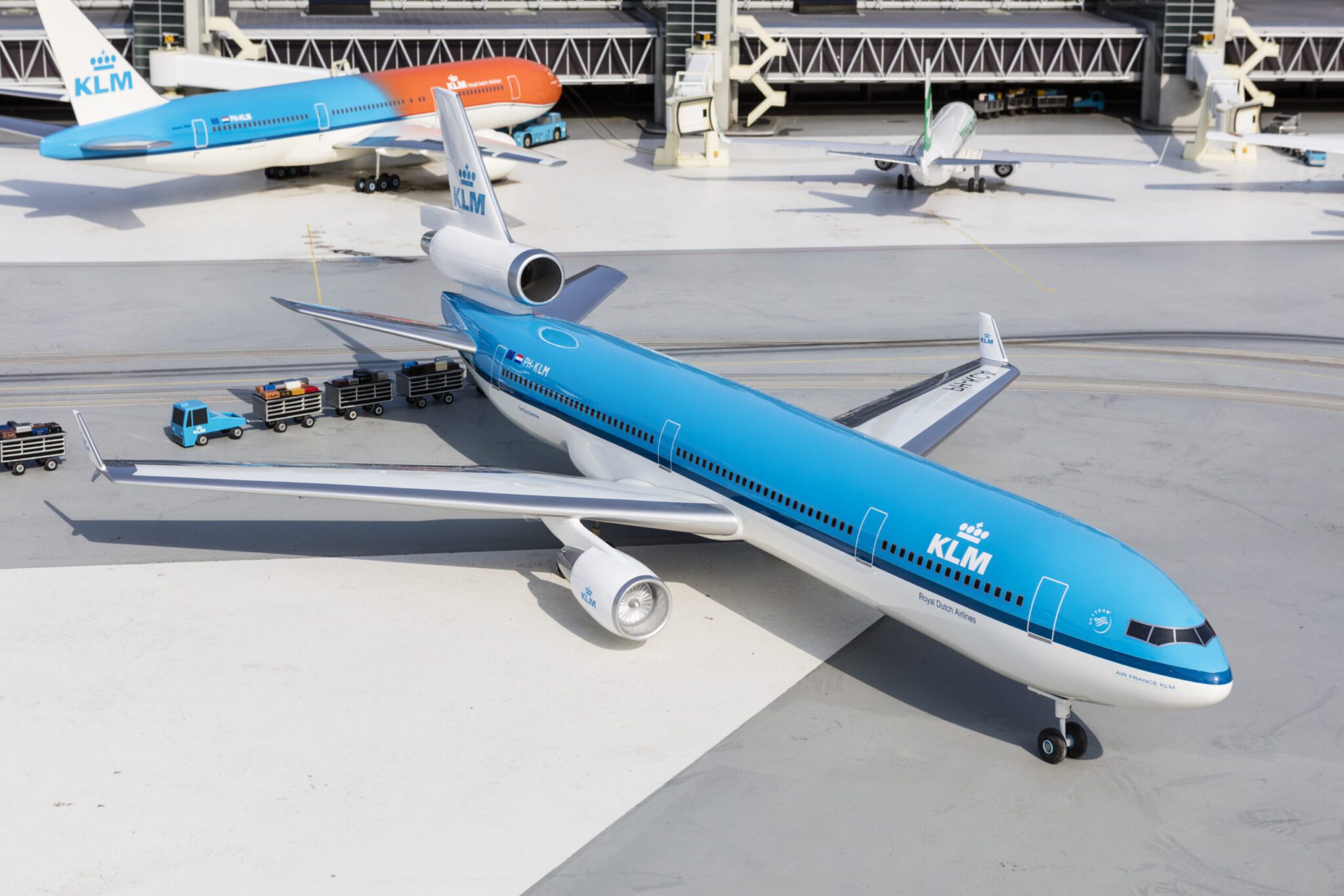 Corroderen meloen Fantasierijk Miniatuur MD-11 KLM brengt 16.000 euro op • Piloot & Vliegtuig
